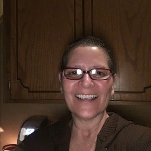 Meet your Posher, Lorree